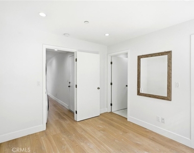 4455 Colfax Avenue - Photo Thumbnail 14