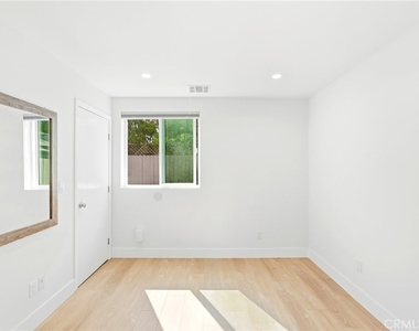 4455 Colfax Avenue - Photo Thumbnail 13
