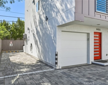 4455 Colfax Avenue - Photo Thumbnail 18