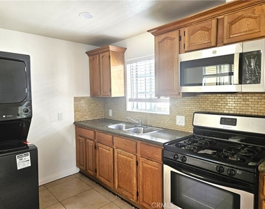 654 W 21st - Photo Thumbnail 7