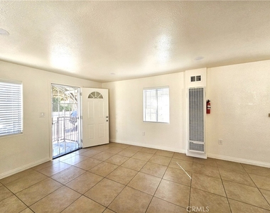 654 W 21st - Photo Thumbnail 3