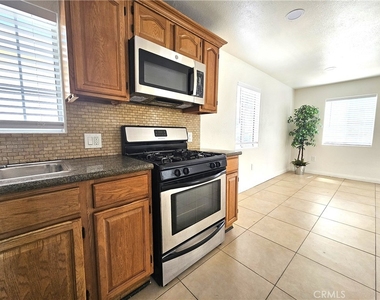 654 W 21st - Photo Thumbnail 6