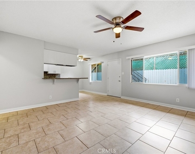 912 Gladys Ave. - Photo Thumbnail 4