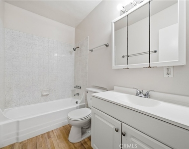 912 Gladys Ave. - Photo Thumbnail 10