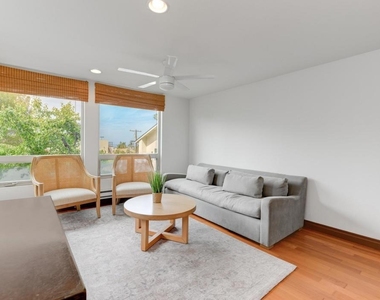 935 Genter Street - Photo Thumbnail 2