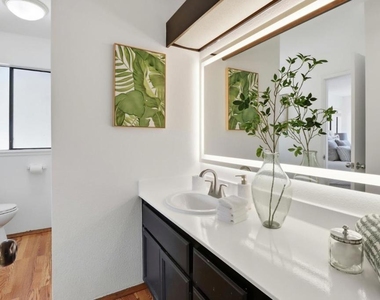 3241 Shadow Park Place - Photo Thumbnail 8