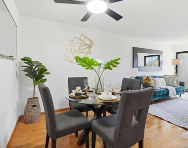 3241 Shadow Park Place - Photo Thumbnail 3