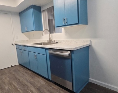 68277 Grandview - Photo Thumbnail 13