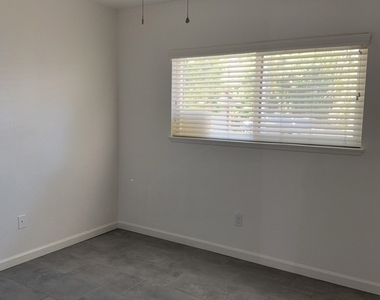 24245 Powell Place - Photo Thumbnail 14