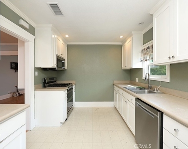 821 N Atlantic - Photo Thumbnail 9