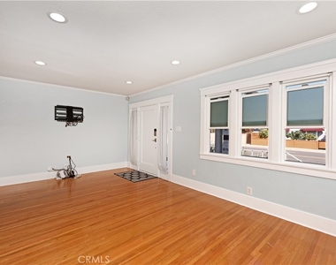 821 N Atlantic - Photo Thumbnail 5