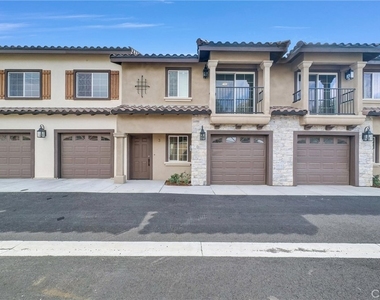 16385 Valencia Avenue - Photo Thumbnail 1