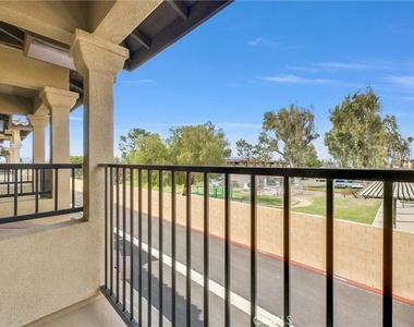 16385 Valencia Avenue - Photo Thumbnail 18