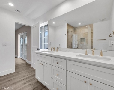 16385 Valencia Avenue - Photo Thumbnail 22
