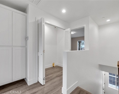 16385 Valencia Avenue - Photo Thumbnail 28
