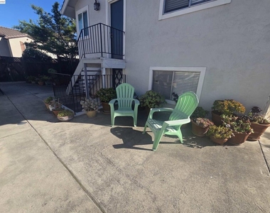 3851 Vineyard Ave - Photo Thumbnail 13