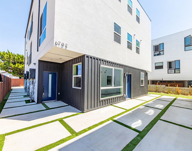 6700 Balboa Boulevard - Photo Thumbnail 28