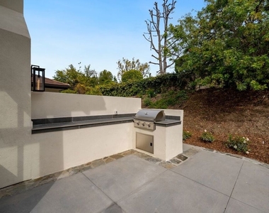 18500 Saint Moritz Drive - Photo Thumbnail 60