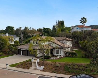 18500 Saint Moritz Drive - Photo Thumbnail 2