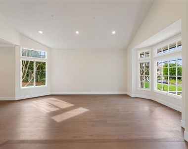 18500 Saint Moritz Drive - Photo Thumbnail 8