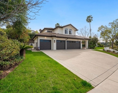 18500 Saint Moritz Drive - Photo Thumbnail 63