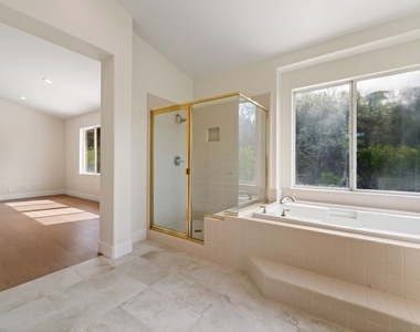 18500 Saint Moritz Drive - Photo Thumbnail 45