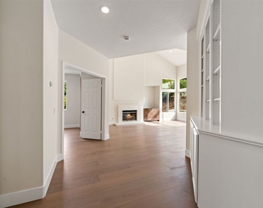 18500 Saint Moritz Drive - Photo Thumbnail 10