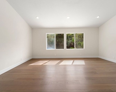 18500 Saint Moritz Drive - Photo Thumbnail 47