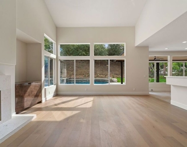 18500 Saint Moritz Drive - Photo Thumbnail 22