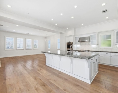 13079 Bluff Creek Drive - Photo Thumbnail 14