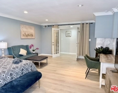 6605 S Sherbourne Drive - Photo Thumbnail 16