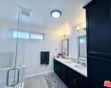 6605 S Sherbourne Drive - Photo Thumbnail 20