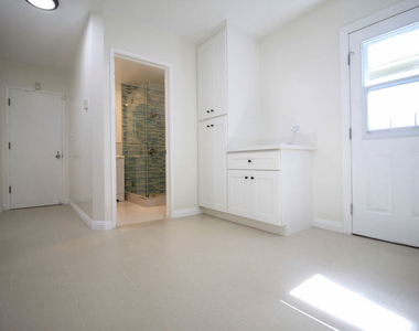 6605 S Sherbourne Drive - Photo Thumbnail 36