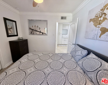 6605 S Sherbourne Drive - Photo Thumbnail 36