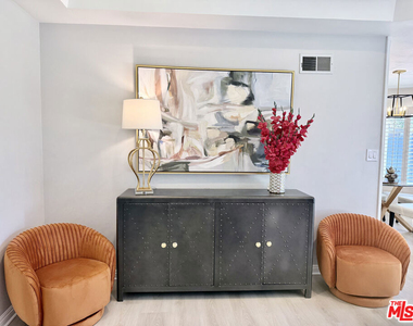 6605 S Sherbourne Drive - Photo Thumbnail 6