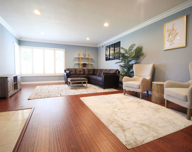 6605 S Sherbourne Drive - Photo Thumbnail 15