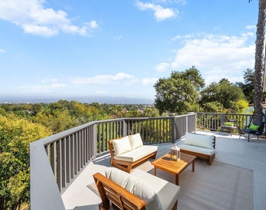 11543 Sunshine Terrace - Photo Thumbnail 2