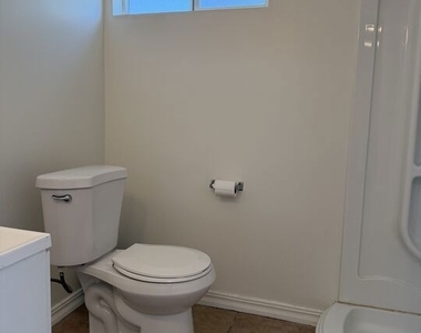 8561 Kyle Street - Photo Thumbnail 40