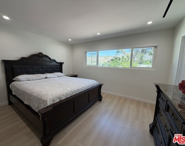 8561 Kyle Street - Photo Thumbnail 27