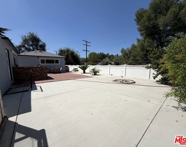 8561 Kyle Street - Photo Thumbnail 35