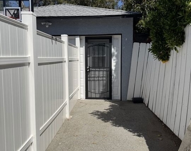8561 Kyle Street - Photo Thumbnail 37