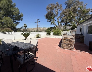 8561 Kyle Street - Photo Thumbnail 31