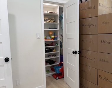 8561 Kyle Street - Photo Thumbnail 20