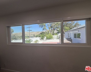 8561 Kyle Street - Photo Thumbnail 25
