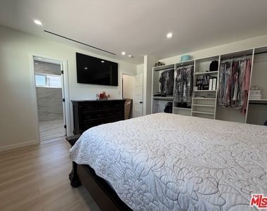8561 Kyle Street - Photo Thumbnail 30