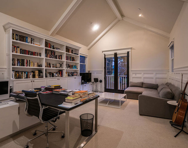 10161 Valley Spring Lane - Photo Thumbnail 32