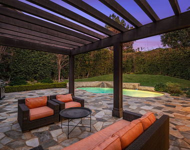 10161 Valley Spring Lane - Photo Thumbnail 20