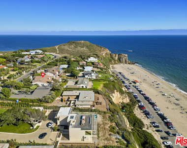 7335 Birdview Avenue - Photo Thumbnail 5