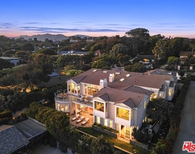 7335 Birdview Avenue - Photo Thumbnail 3