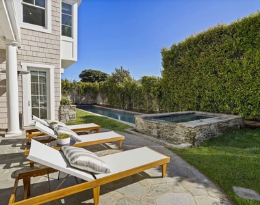 7335 Birdview Avenue - Photo Thumbnail 65